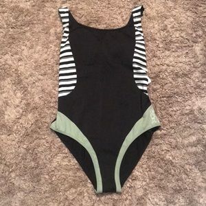 Roxy Fitness Swimsuit Sz SM